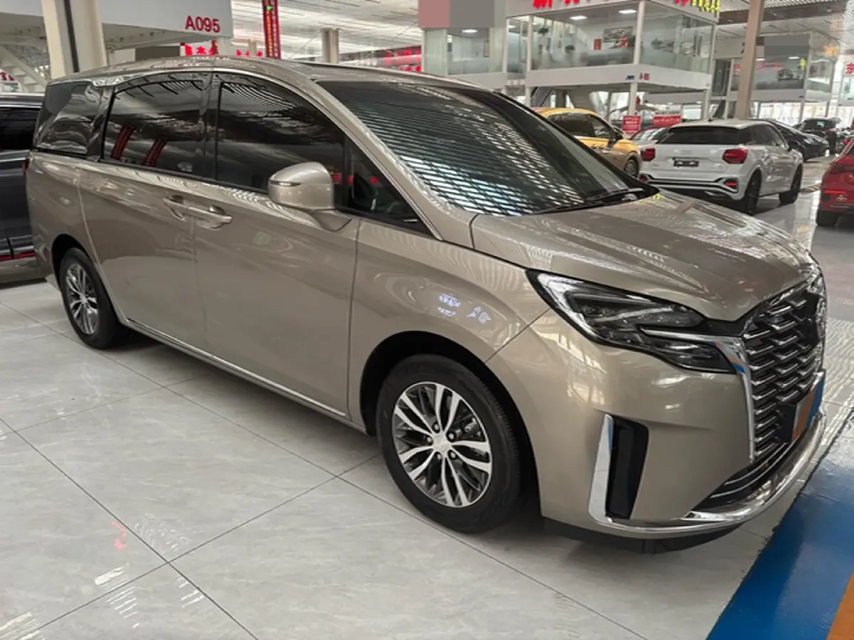 2023 Buick GL8 2.0T 237HP L4 9AT,autocango,china used car exporter,china ev exporter,chinese used car exporter,chinese used ev exporter