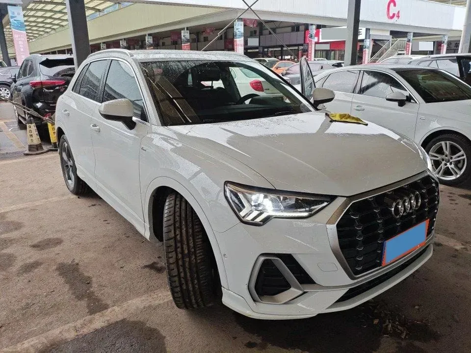 2023 Audi Q3 1.4T 150HP L4 7DCT,autocango,china used car exporter,china ev exporter,chinese used car exporter,chinese used ev exporter