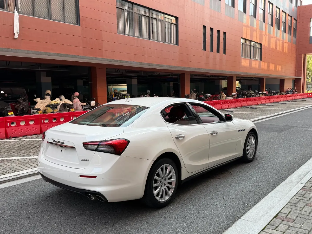 2022 Audi Q7 2.0T 245HP L4 8AT,autocango,china used car exporter,china ev exporter,chinese used car exporter,chinese used ev exporter