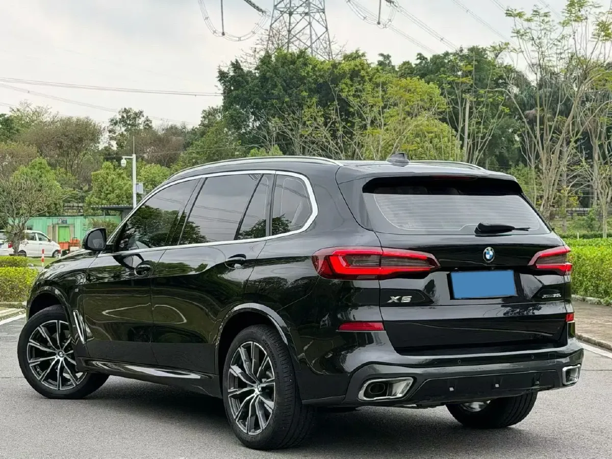 2022 BMW X5 2.0T 245HP L4 8AT,autocango,china used car exporter,china ev exporter,chinese used car exporter,chinese used ev exporter