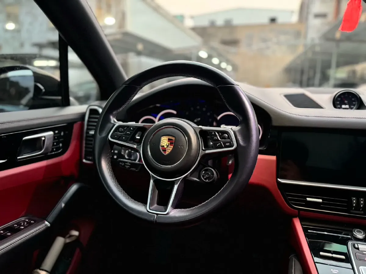 2022 Porsche Cayenne 3.0T 340HP V6 8AT,autocango,china used car exporter,china ev exporter,chinese used car exporter,chinese used ev exporter