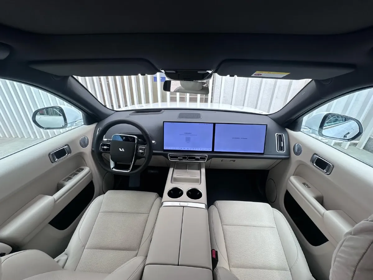 2025 Li L7 Range Extended 154HP REEV,autocango,china used car exporter,china ev exporter,chinese used car exporter,chinese used ev exporter