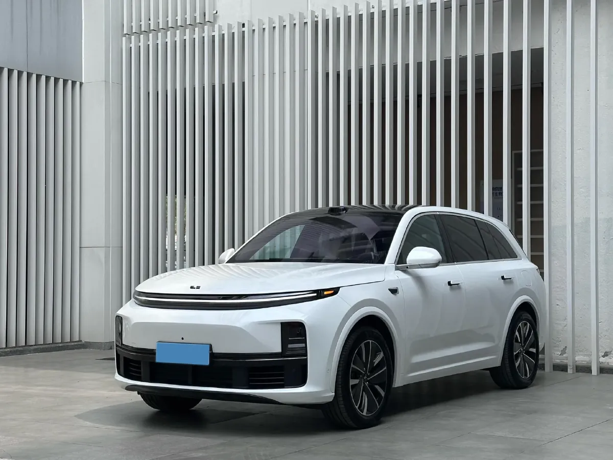 2025 Li L7 Range Extended 154HP REEV,autocango,china used car exporter,china ev exporter,chinese used car exporter,chinese used ev exporter