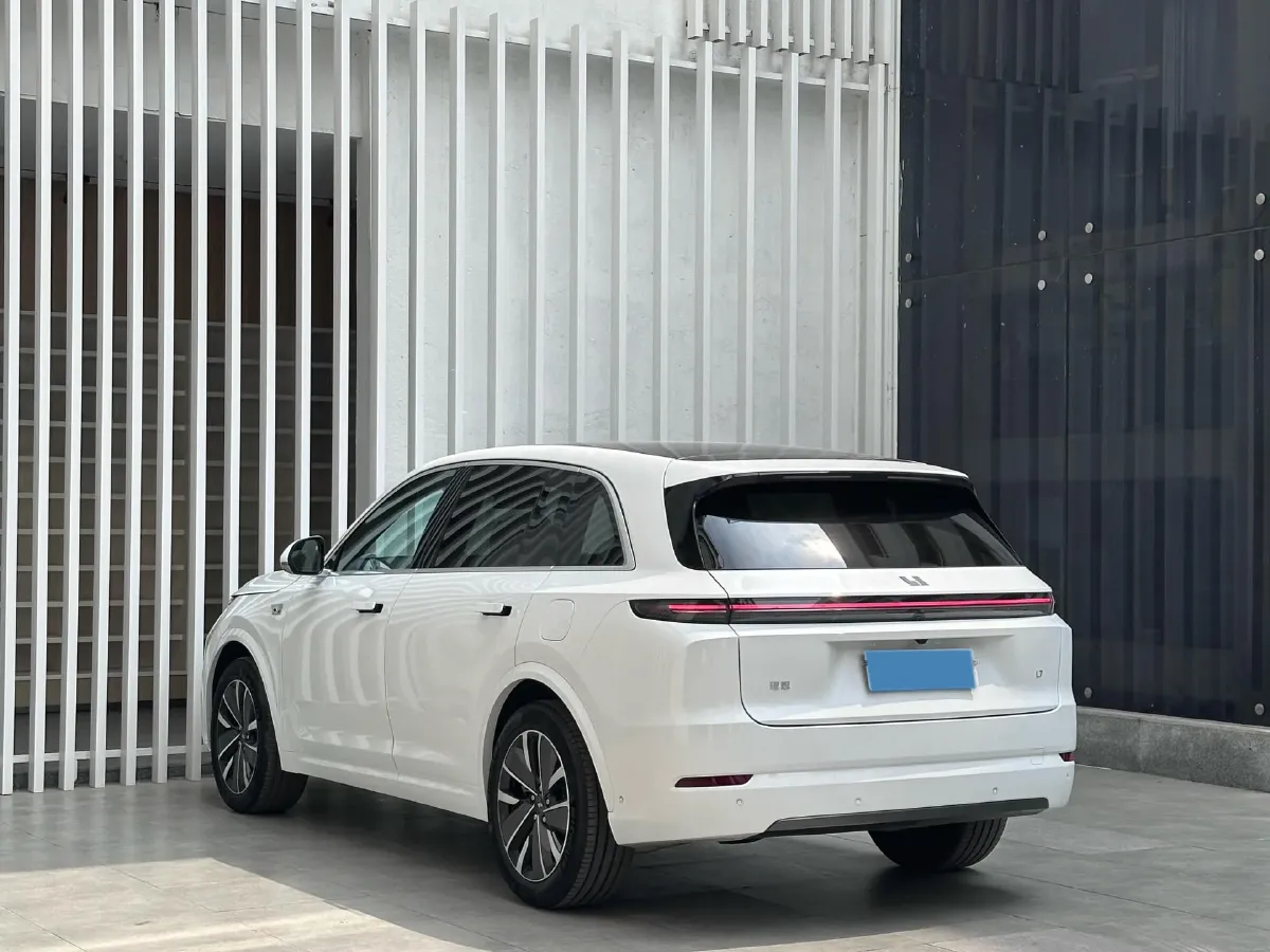 2025 Li L7 Range Extended 154HP REEV,autocango,china used car exporter,china ev exporter,chinese used car exporter,chinese used ev exporter