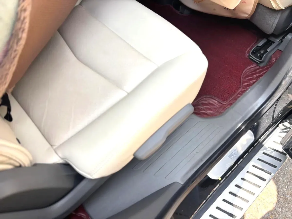 2022 Cadillac XT6 2.0T 237HP L4 9AT,autocango,china used car exporter,china ev exporter,chinese used car exporter,chinese used ev exporter