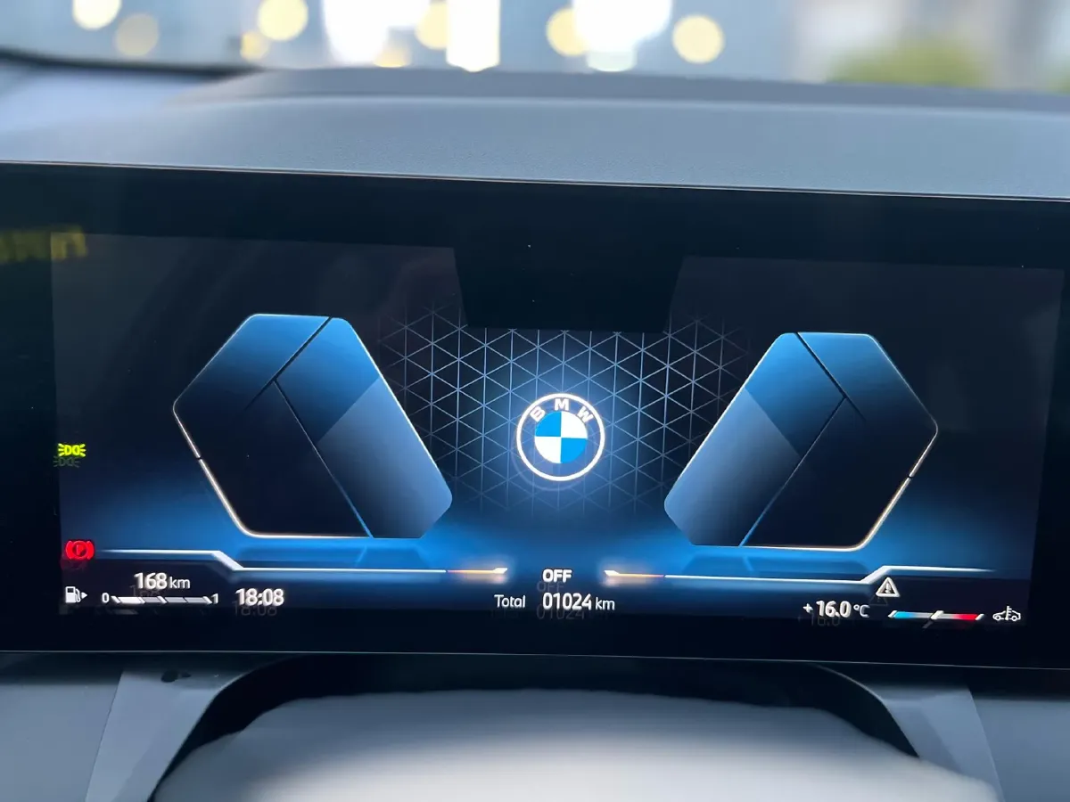 2025 BMW X3 2.0T 258HP L4 8AT,autocango,china used car exporter,china ev exporter,chinese used car exporter,chinese used ev exporter