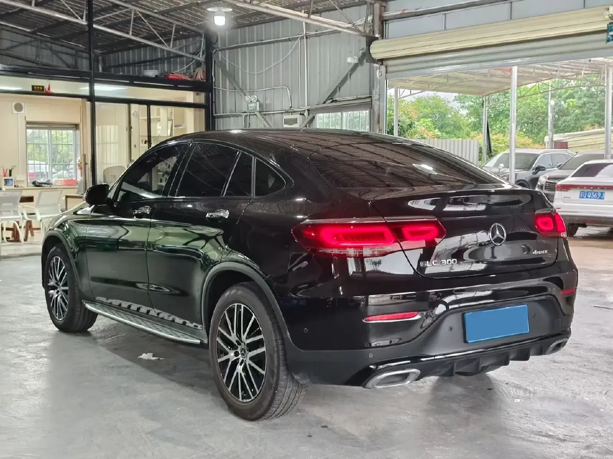 2021 Mercedes-Benz GLC Coupe 2.0T 258HP L4 9AT,autocango,china used car exporter,china ev exporter,chinese used car exporter,chinese used ev exporter