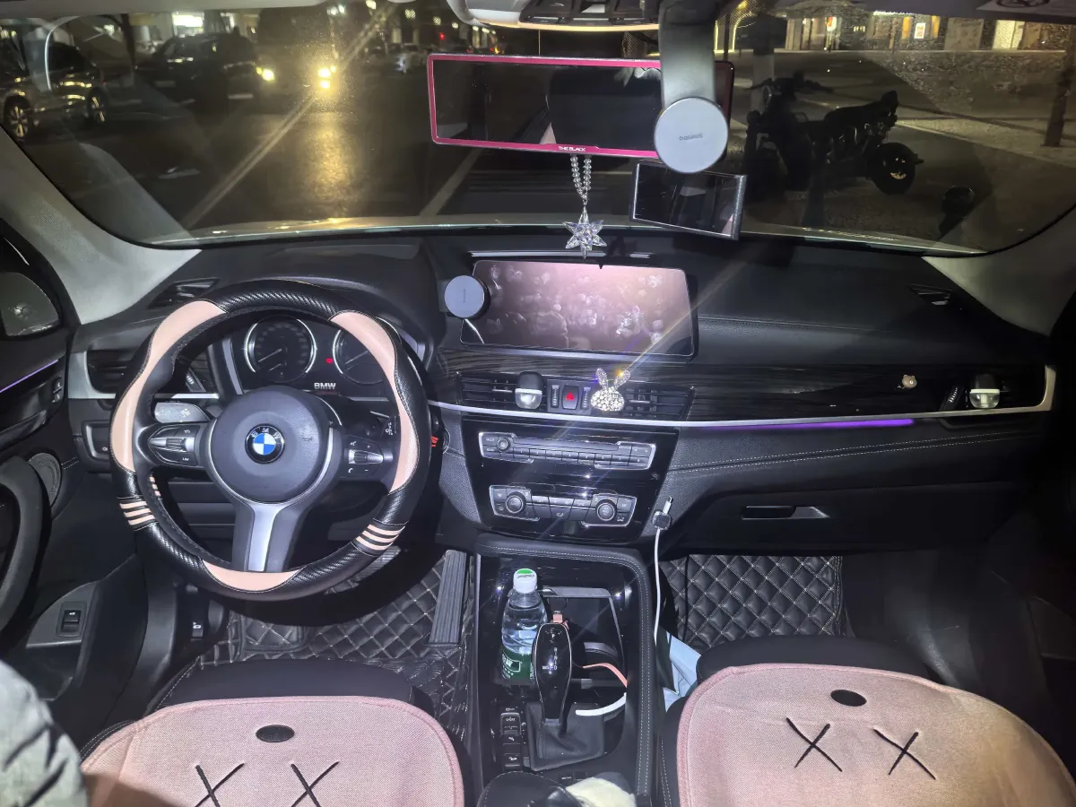 2021 BMW X1 2.0T 192HP L4 8AT,autocango,china used car exporter,china ev exporter,chinese used car exporter,chinese used ev exporter