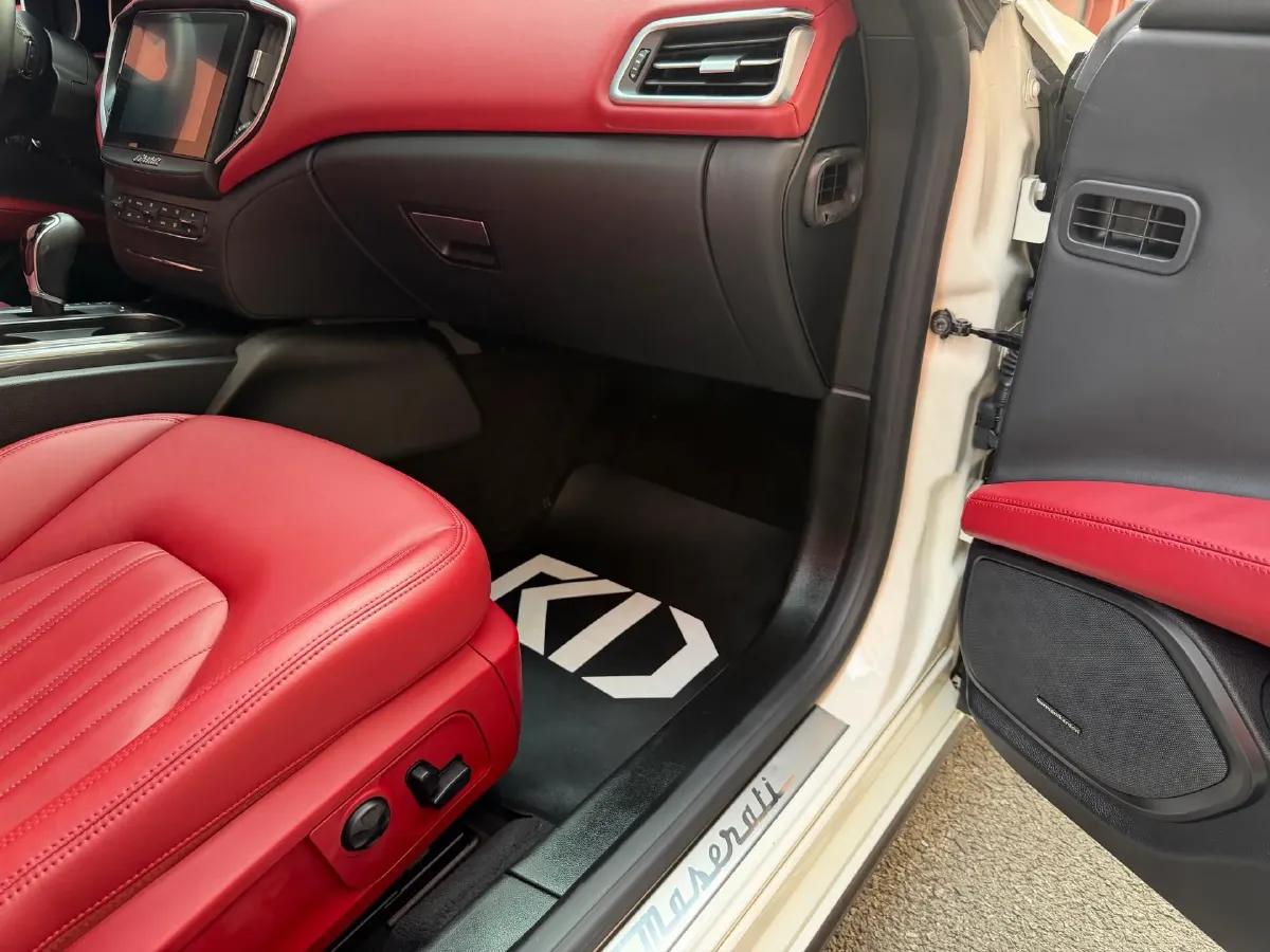 2018 Maserati Ghibli 3.0T 350HP V6 8AT,autocango,china used car exporter,china ev exporter,chinese used car exporter,chinese used ev exporter