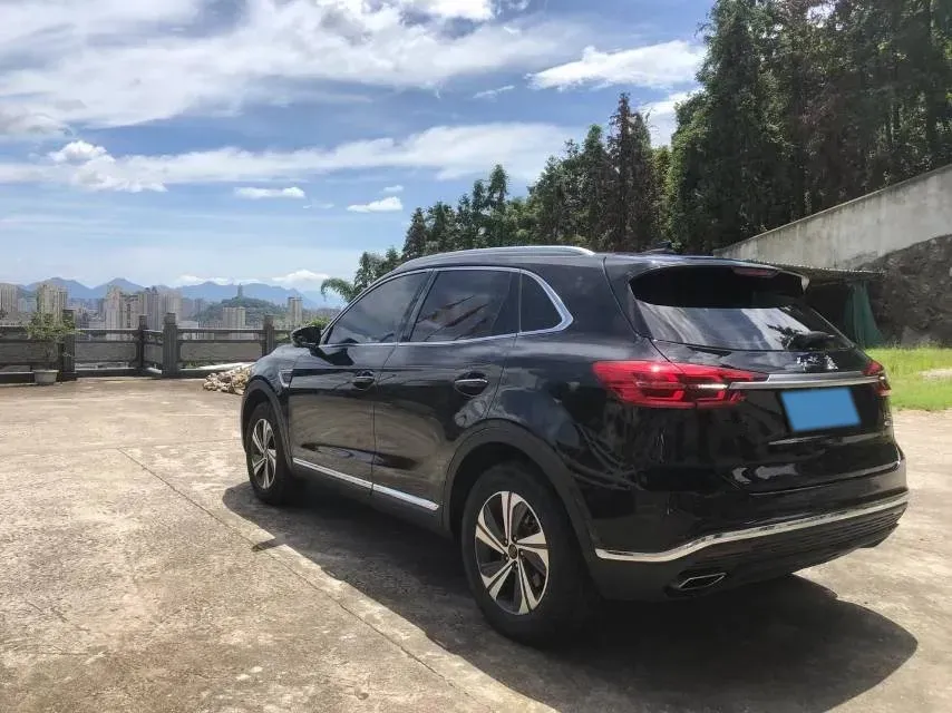 2022 HongQi HS5 2.0T 224HP L4 6AT,autocango,china used car exporter,china ev exporter,chinese used car exporter,chinese used ev exporter