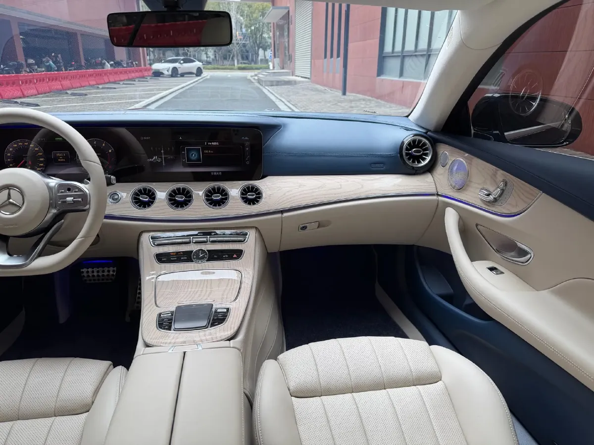 2020 Mercedes-Benz E Class 1.5T 184HP L4 9AT,autocango,china used car exporter,china ev exporter,chinese used car exporter,chinese used ev exporter