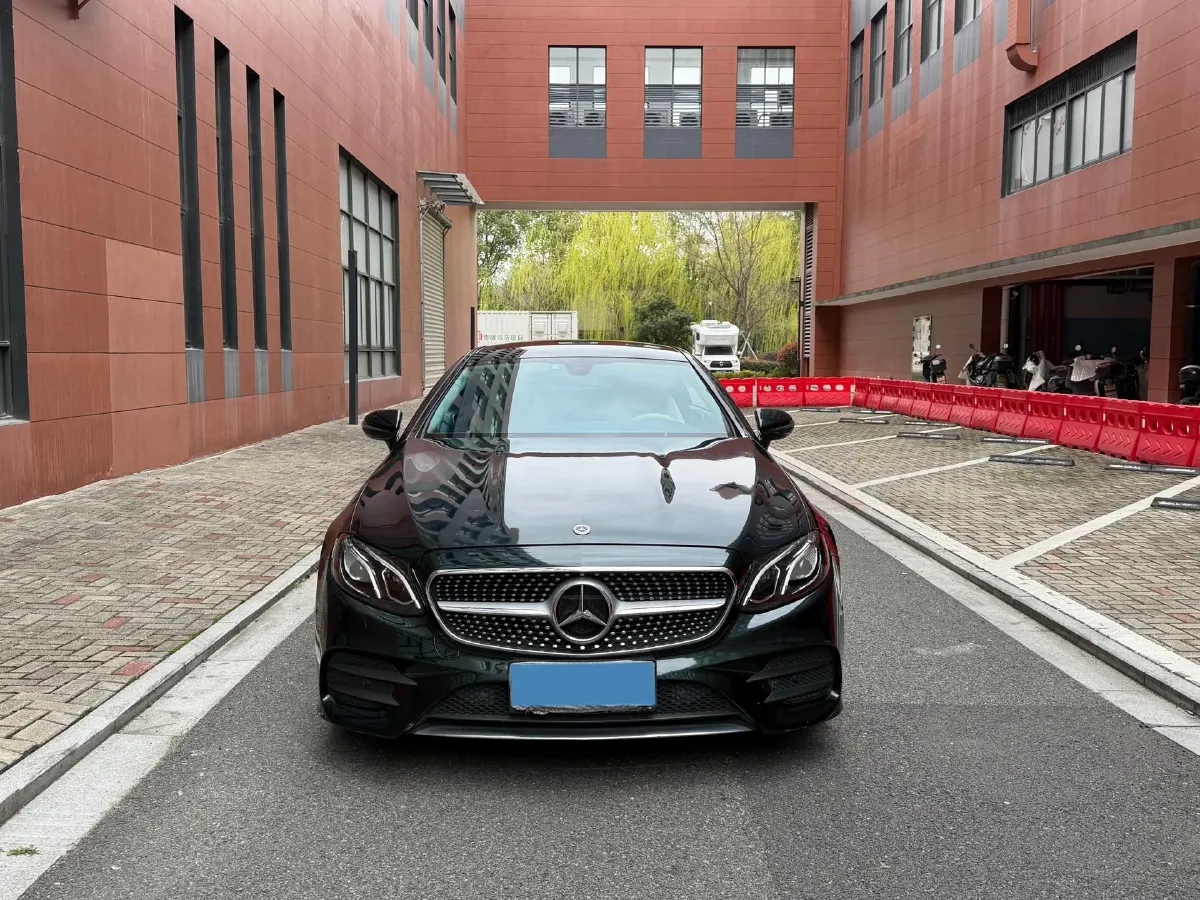 2020 Mercedes-Benz E Class 1.5T 184HP L4 9AT,autocango,china used car exporter,china ev exporter,chinese used car exporter,chinese used ev exporter
