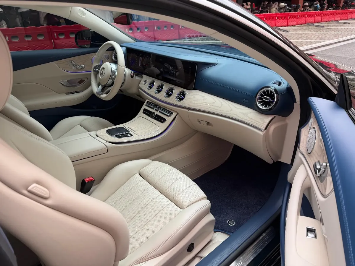 2020 Mercedes-Benz E Class 1.5T 184HP L4 9AT,autocango,china used car exporter,china ev exporter,chinese used car exporter,chinese used ev exporter