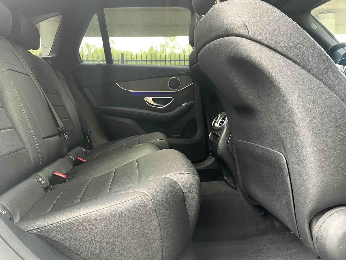 2020 Mercedes-Benz GLC Class 2.0T 197HP L4 9AT,autocango,china used car exporter,china ev exporter,chinese used car exporter,chinese used ev exporter