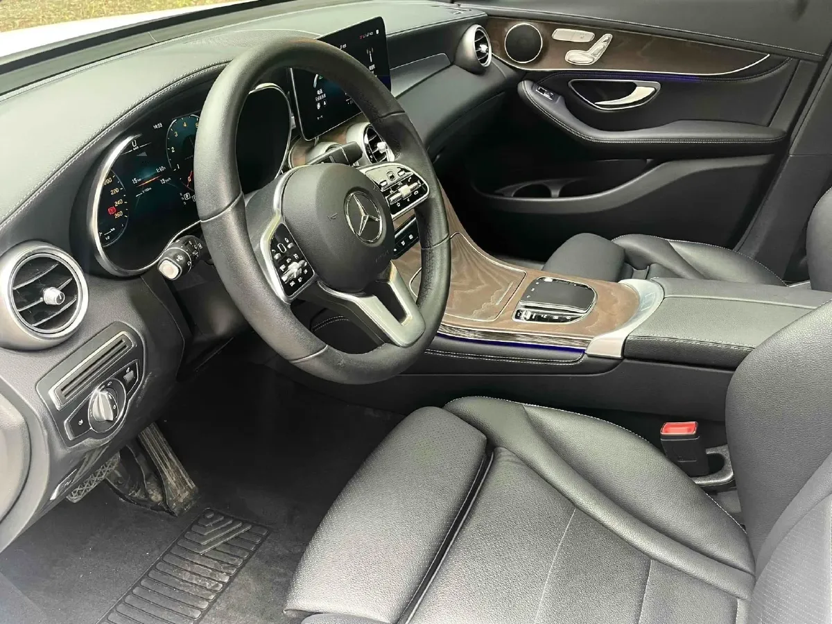 2020 Mercedes-Benz GLC Class 2.0T 197HP L4 9AT,autocango,china used car exporter,china ev exporter,chinese used car exporter,chinese used ev exporter