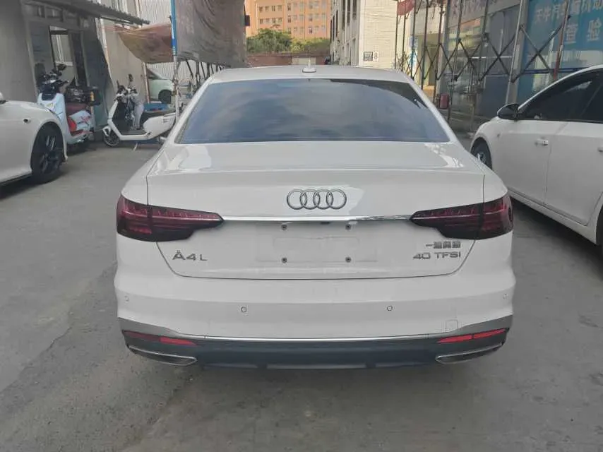 2024 Audi A4L 2.0T 190HP L4 7DCT,autocango,china used car exporter,china ev exporter,chinese used car exporter,chinese used ev exporter