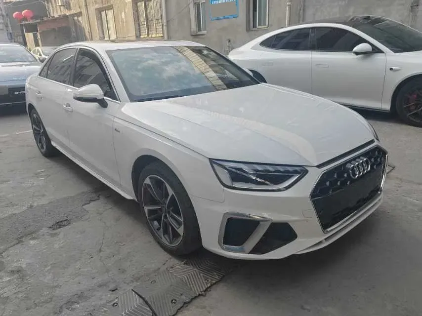 2024 Audi A4L 2.0T 190HP L4 7DCT,autocango,china used car exporter,china ev exporter,chinese used car exporter,chinese used ev exporter