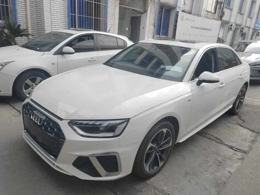 2024 Audi A4L 2.0T 190HP L4 7DCT,autocango,china used car exporter,china ev exporter,chinese used car exporter,chinese used ev exporter