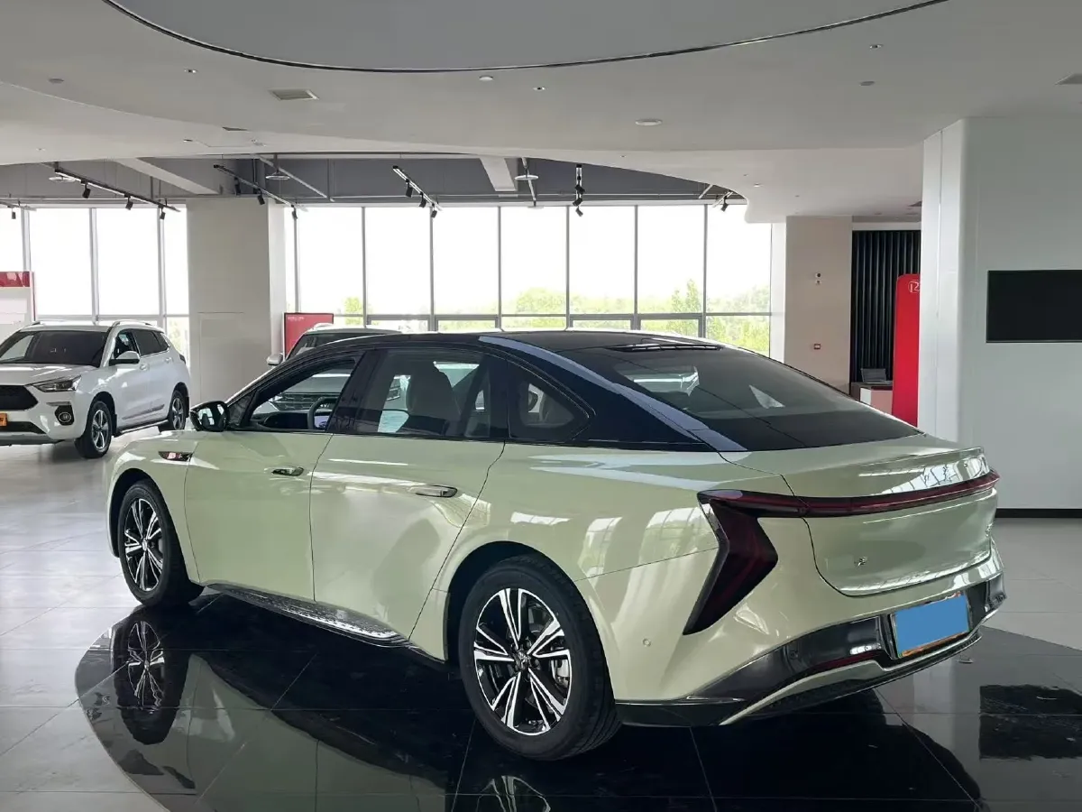 2024 HongQi EH7 BEV 85KWH,autocango,china used car exporter,china ev exporter,chinese used car exporter,chinese used ev exporter