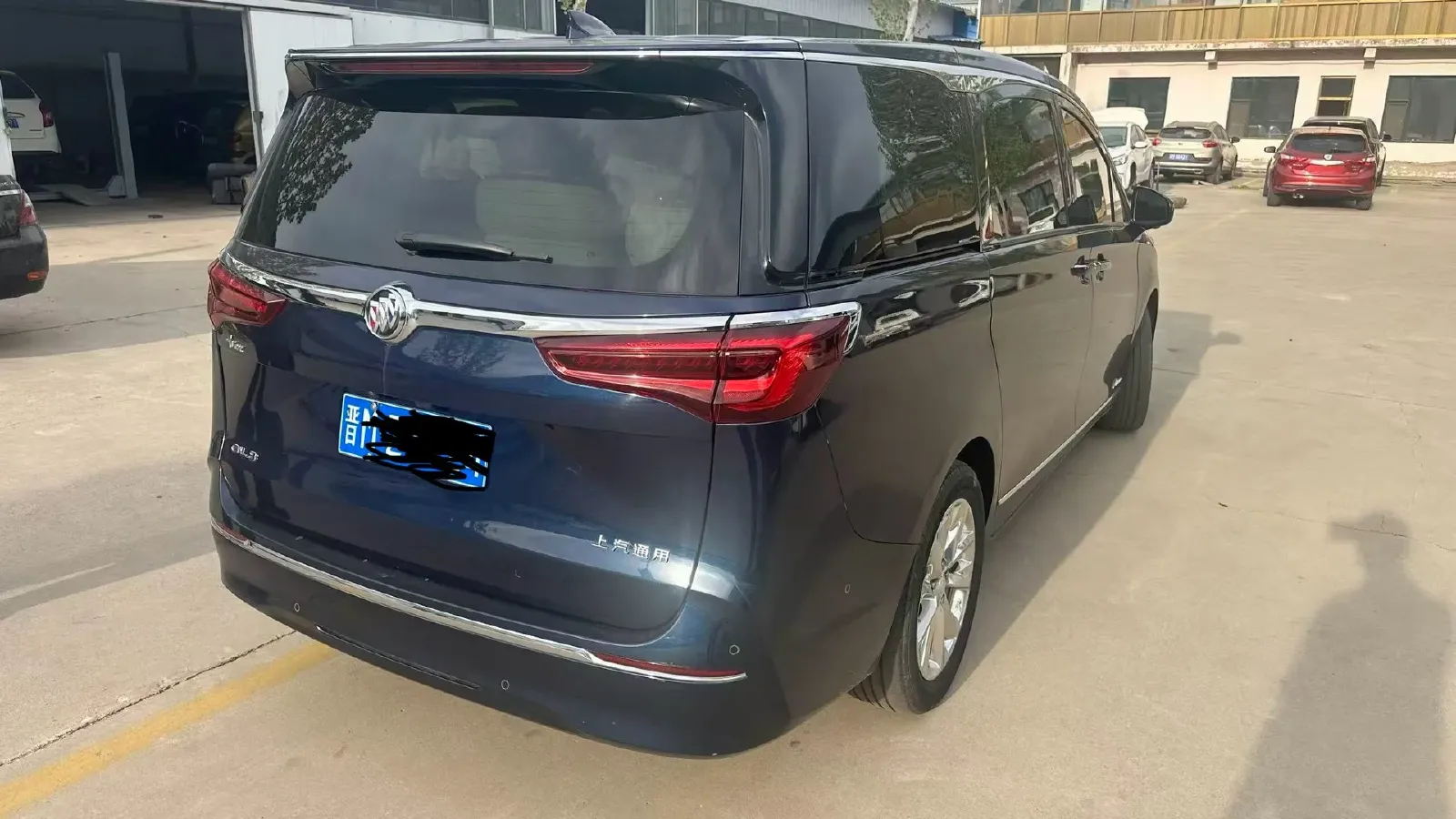 2020 Buick GL8 2.0T 237HP L4 9AT,autocango,china used car exporter,china ev exporter,chinese used car exporter,chinese used ev exporter