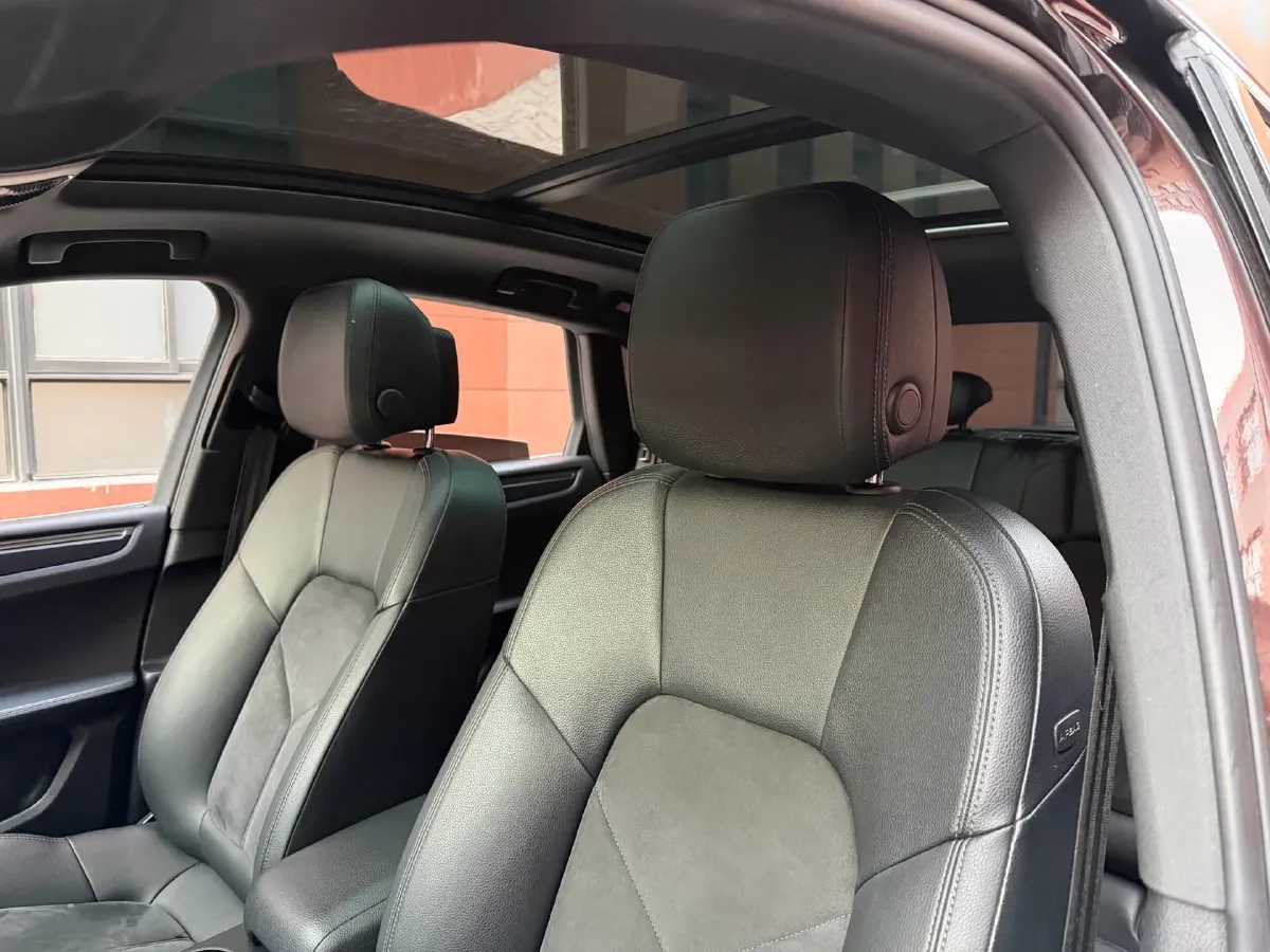 2018 Porsche Macan 2.0T 252HP L4 7DCT,autocango,china used car exporter,china ev exporter,chinese used car exporter,chinese used ev exporter