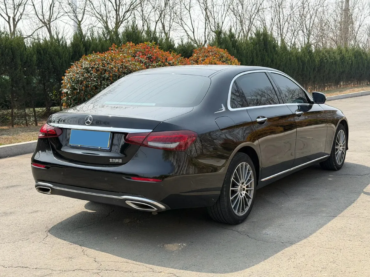 2022 Mercedes-Benz E Class 2.0T 197HP L4 9AT,autocango,china used car exporter,china ev exporter,chinese used car exporter,chinese used ev exporter