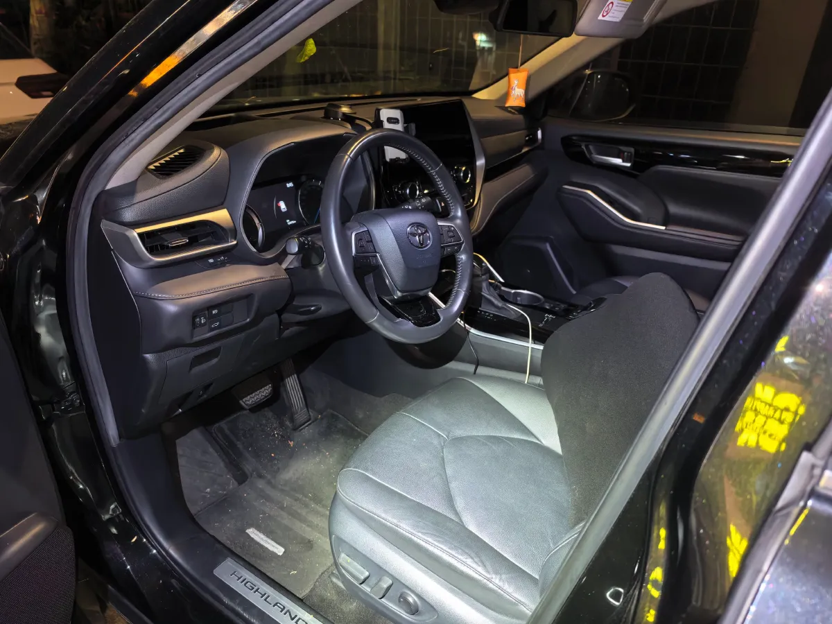 2022 Toyota Highlander 2.5L 192HP L4 E-CVT Hybrid,autocango,china used car exporter,china ev exporter,chinese used car exporter,chinese used ev exporter