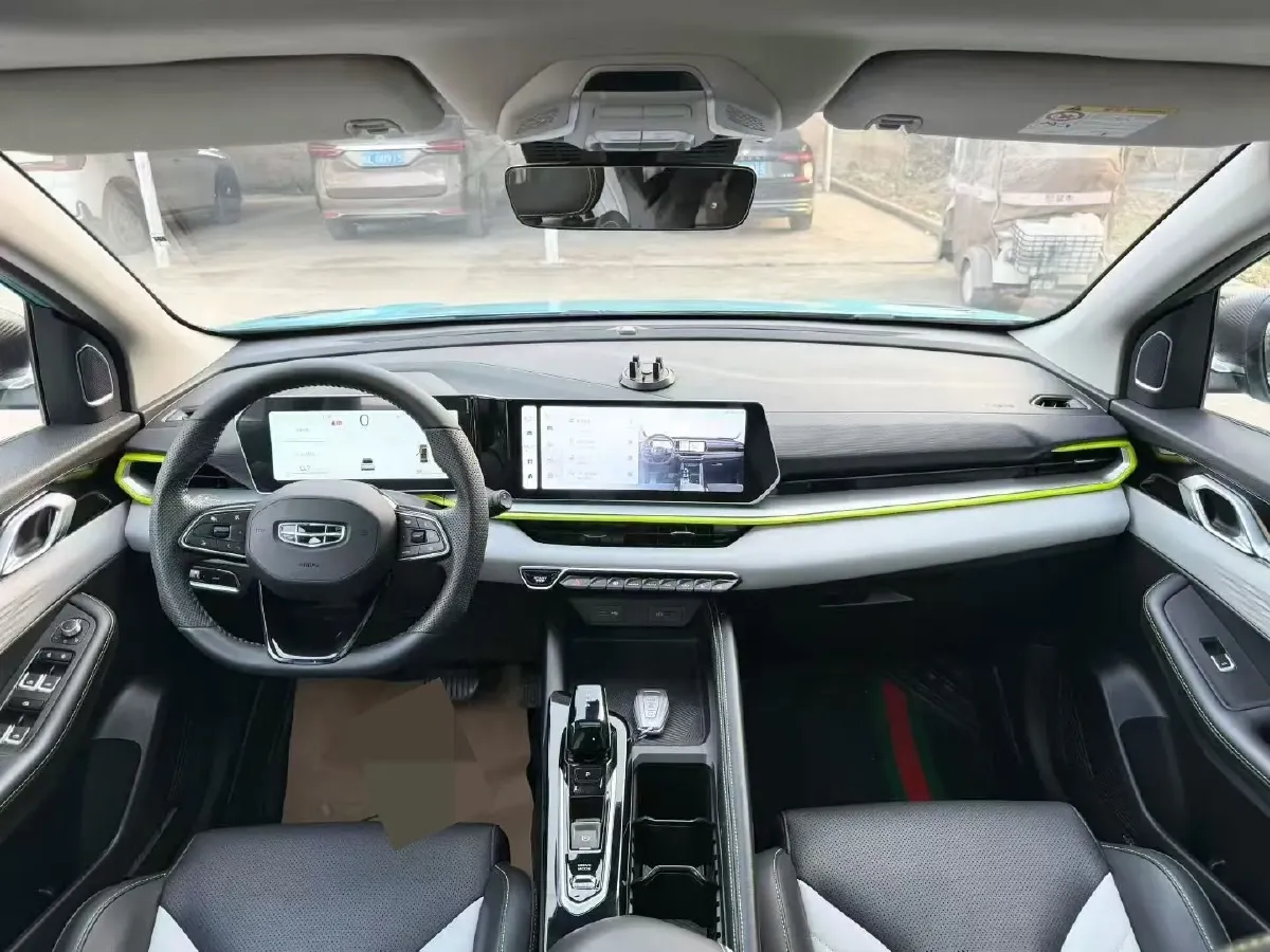 2022 Geely Coolray 1.5T 181HP L4 7DCT,autocango,china used car exporter,china ev exporter,chinese used car exporter,chinese used ev exporter