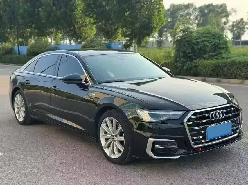 2023 Audi A6L 2.0T 245HP L4 7DCT,autocango,china used car exporter,china ev exporter,chinese used car exporter,chinese used ev exporter