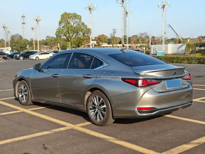 2020 Lexus ES 2.5L 178HP L4 E-CVT Hybrid,autocango,china used car exporter,china ev exporter,chinese used car exporter,chinese used ev exporter
