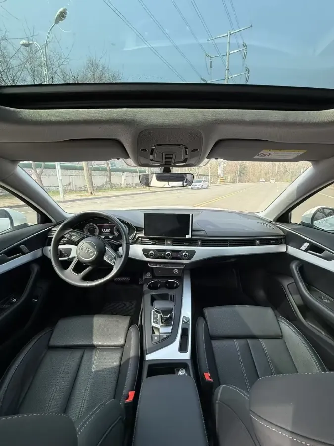 2024 Audi A4L 2.0T 190HP L4 7DCT,autocango,china used car exporter,china ev exporter,chinese used car exporter,chinese used ev exporter
