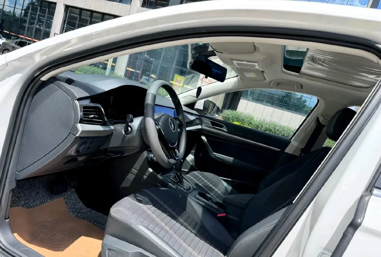 2021 Volkswagen Lavida 1.4T 150HP L4 7DCT,autocango,china used car exporter,china ev exporter,chinese used car exporter,chinese used ev exporter