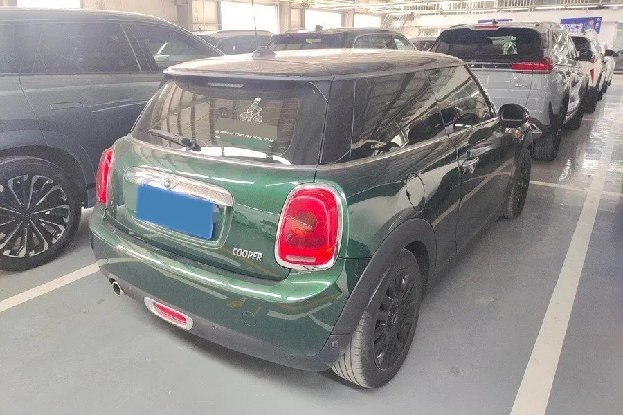 2016 MINI MINI 1.5T 136HP L3 6AT,autocango,china used car exporter,china ev exporter,chinese used car exporter,chinese used ev exporter