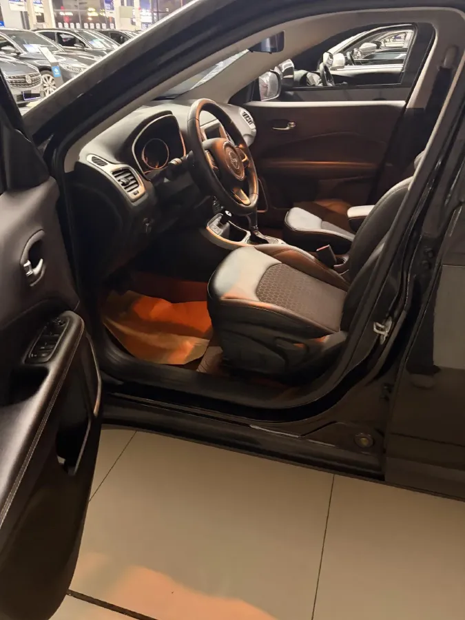 2019 Jeep Compass 1.3T 173HP L4 7DCT,autocango,china used car exporter,china ev exporter,chinese used car exporter,chinese used ev exporter