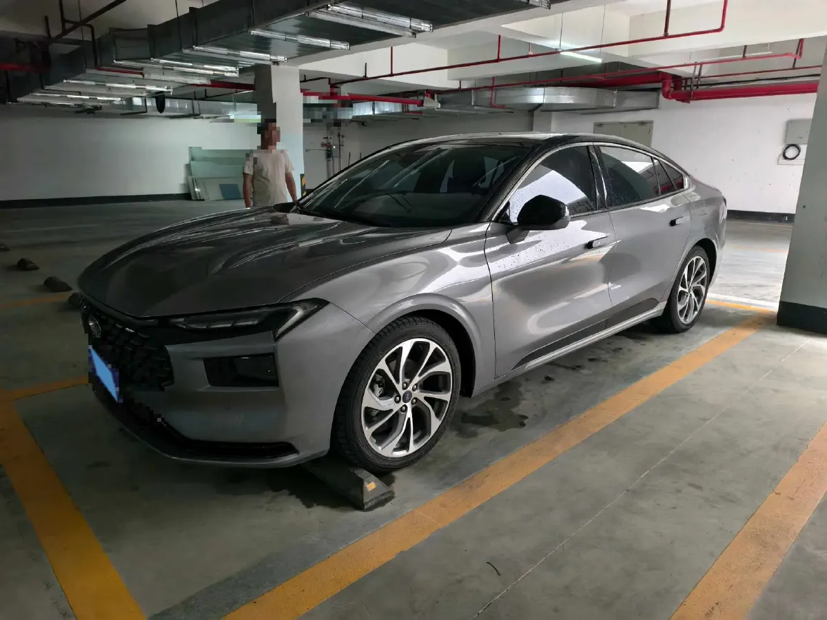 2022 Ford Mondeo 2.0T 238HP L4 8AT,autocango,china used car exporter,china ev exporter,chinese used car exporter,chinese used ev exporter