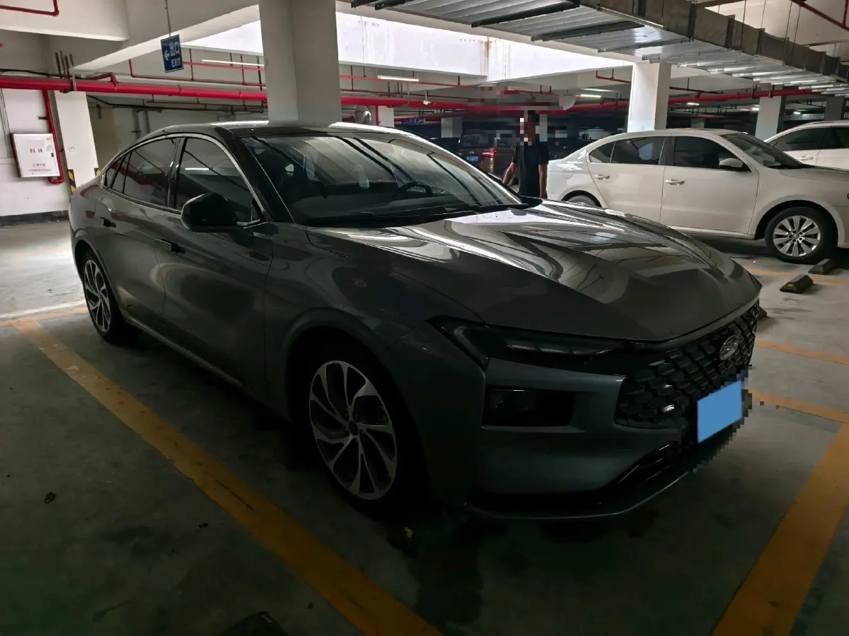 2022 Ford Mondeo 2.0T 238HP L4 8AT,autocango,china used car exporter,china ev exporter,chinese used car exporter,chinese used ev exporter
