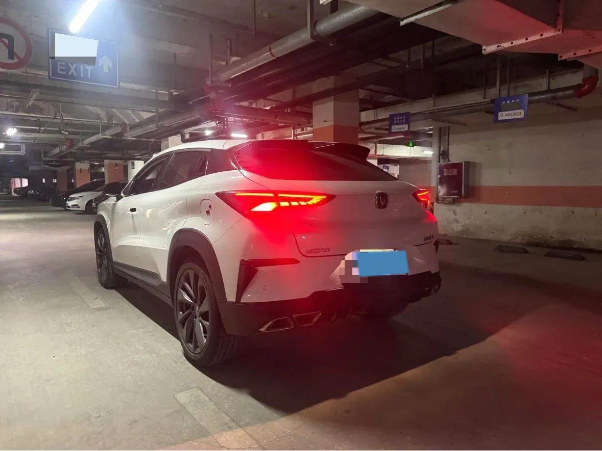 2020 ChangAn UNI-T 1.5T 180HP L4 7DCT,autocango,china used car exporter,china ev exporter,chinese used car exporter,chinese used ev exporter