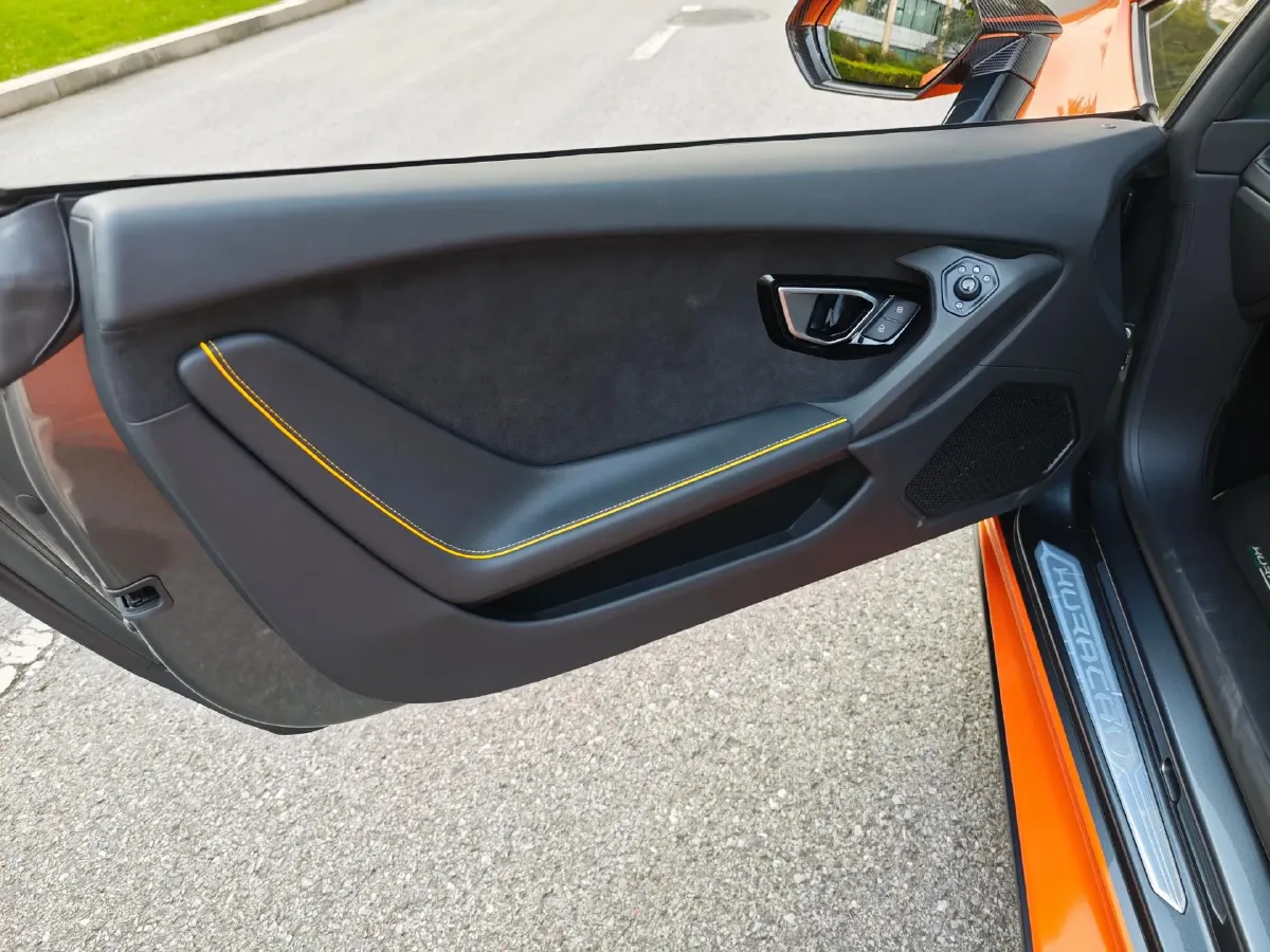 2020 Lamborghini Huracán 5.2L 611HP V10 7DCT,autocango,china used car exporter,china ev exporter,chinese used car exporter,chinese used ev exporter