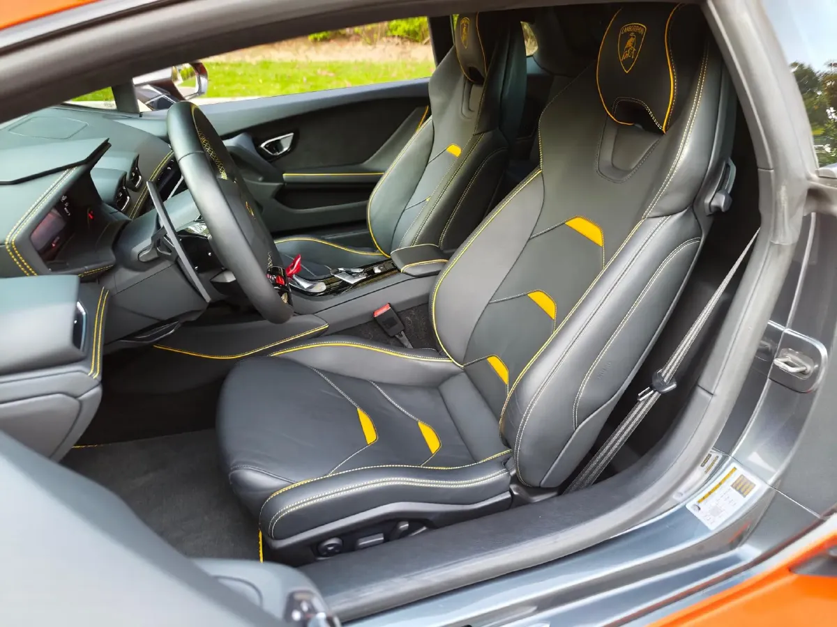 2020 Lamborghini Huracán 5.2L 611HP V10 7DCT,autocango,china used car exporter,china ev exporter,chinese used car exporter,chinese used ev exporter