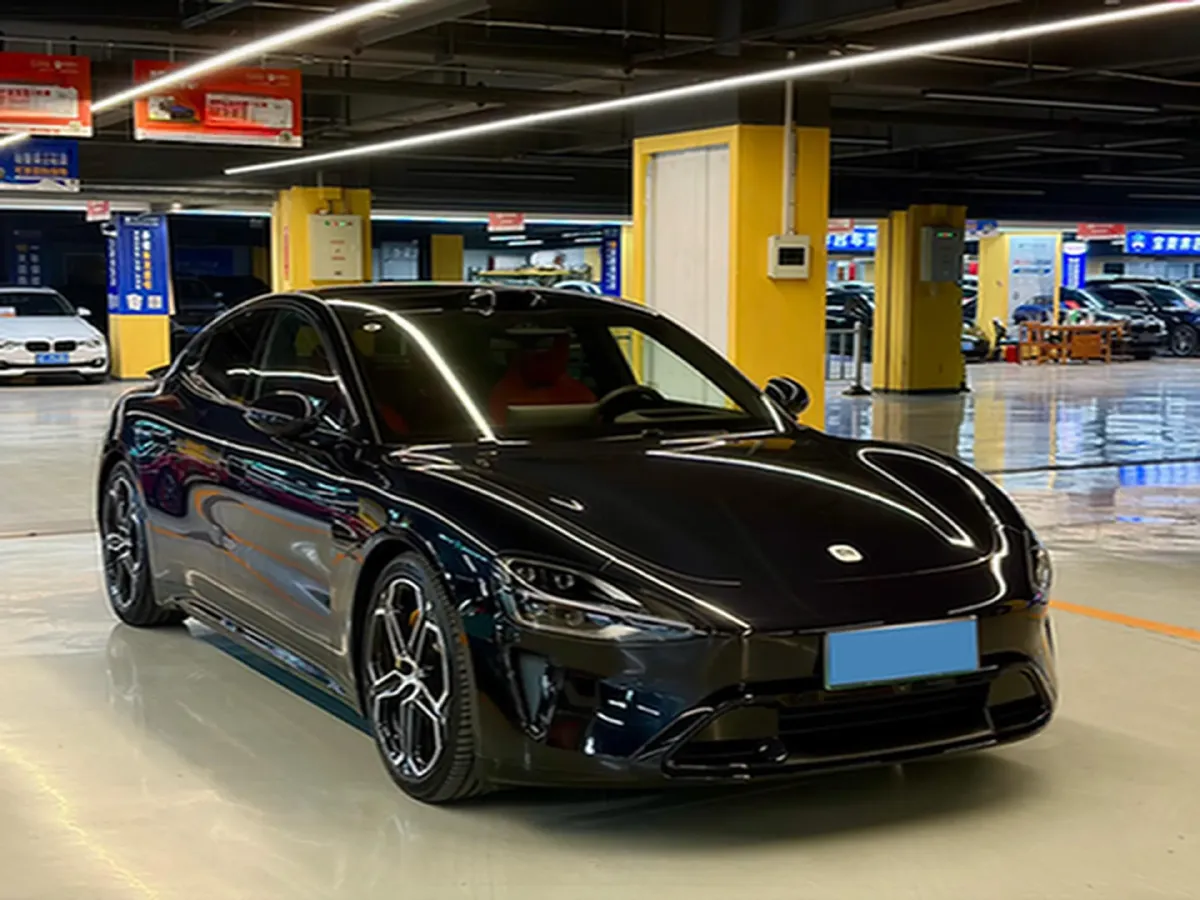 2024 MI SU7 BEV 101KWH,autocango,china used car exporter,china ev exporter,chinese used car exporter,chinese used ev exporter