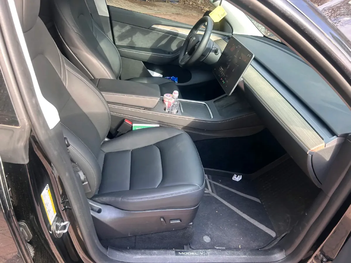 2022 Tesla Model Y BEV 60KWH,autocango,china used car exporter,china ev exporter,chinese used car exporter,chinese used ev exporter