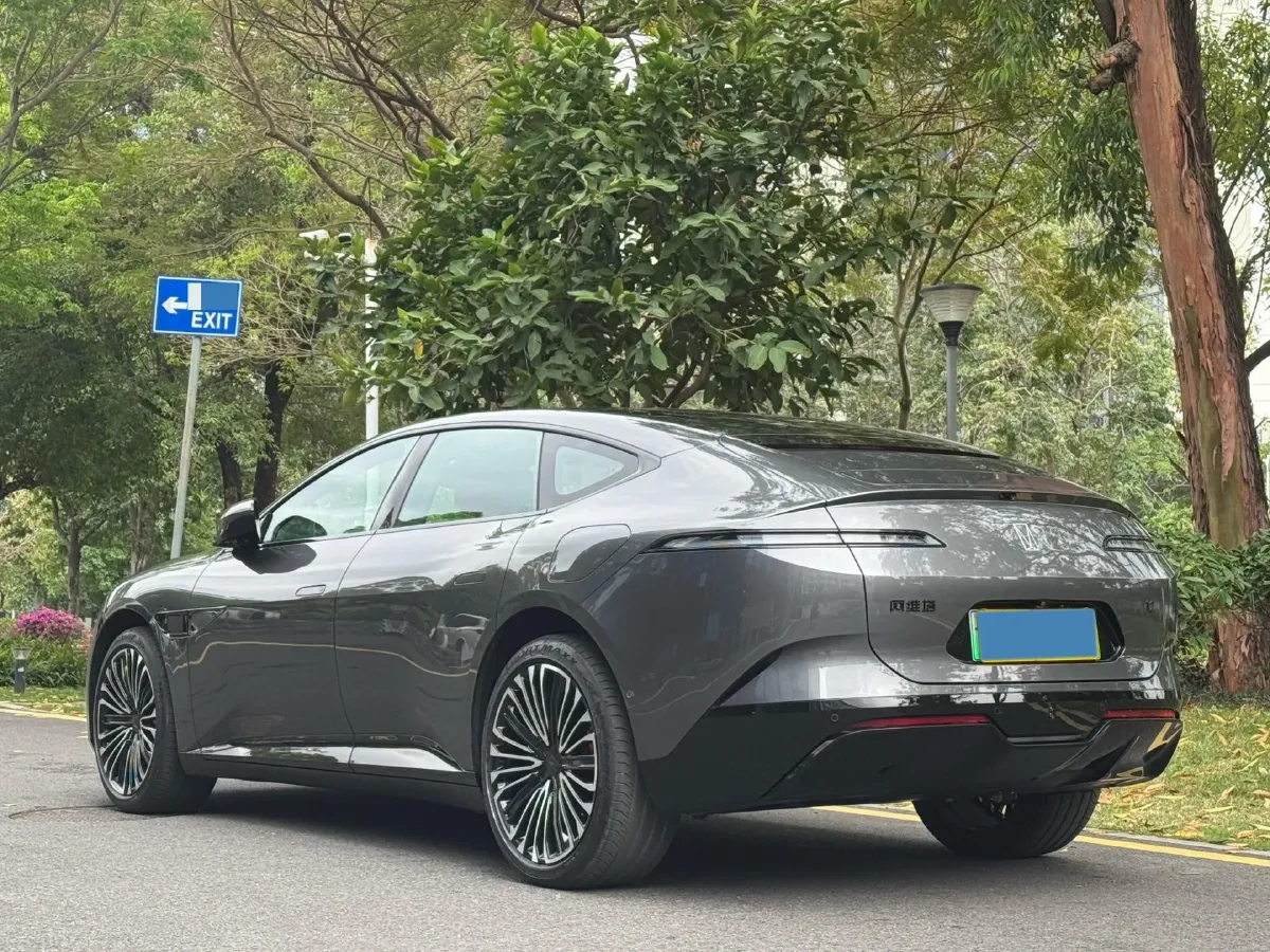 2026 Avatr 12 BEV,autocango,china used car exporter,china ev exporter,chinese used car exporter,chinese used ev exporter