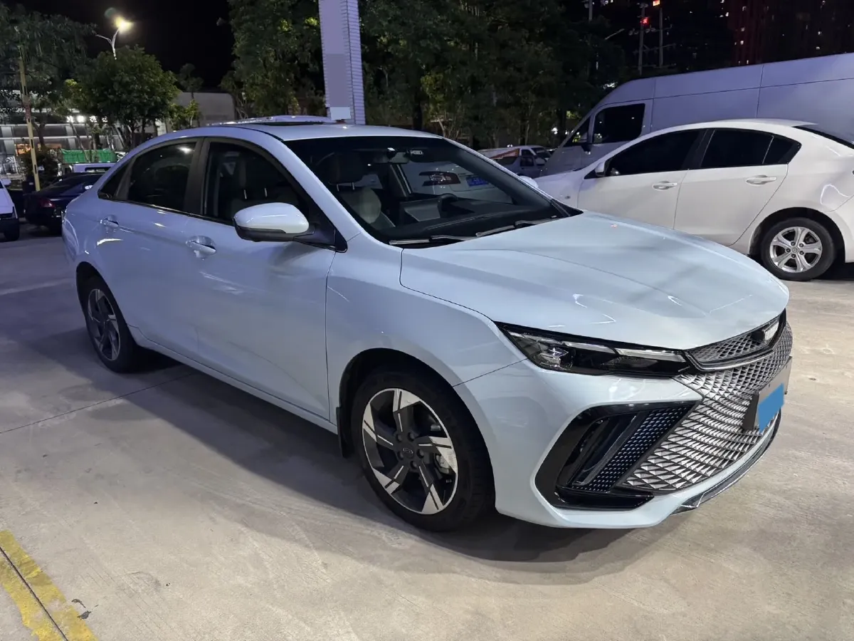 2022 Geely Emgrand L HiP 1.5T 181HP L4 3DHT PHEV 15.5KWH,autocango,china used car exporter,china ev exporter,chinese used car exporter,chinese used ev exporter