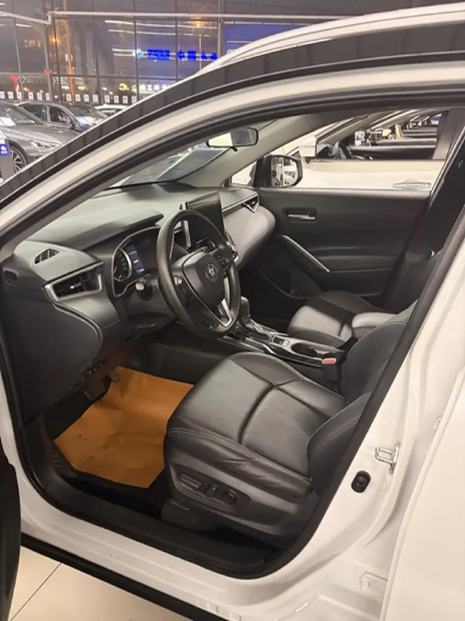 2022 Toyota Frontlander 2.0L 171HP L4 CVT,autocango,china used car exporter,china ev exporter,chinese used car exporter,chinese used ev exporter