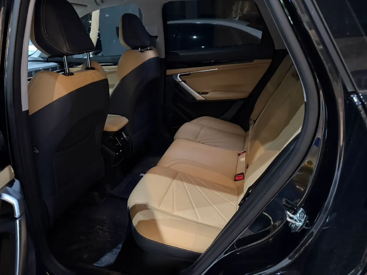 2023 Geely StarRay 1.5T 181HP L4 7DCT,autocango,china used car exporter,china ev exporter,chinese used car exporter,chinese used ev exporter