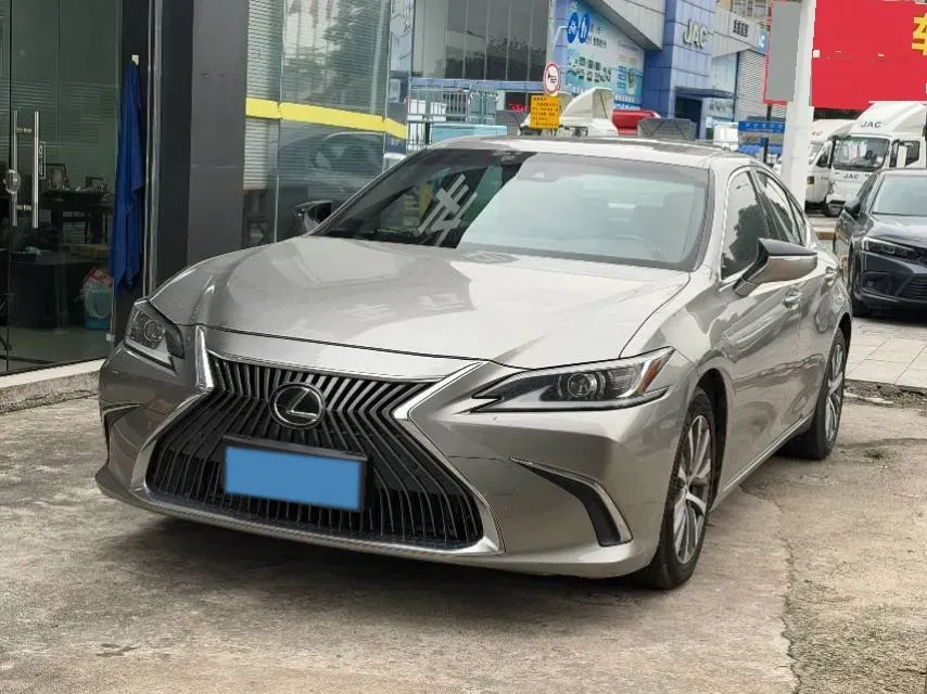 2018 Lexus ES 2.0L 167HP L4 6AT,autocango,china used car exporter,china ev exporter,chinese used car exporter,chinese used ev exporter