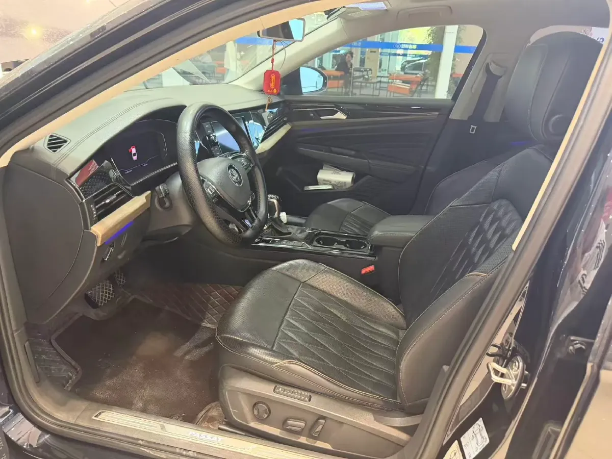 2019 Volvo V40 1.5T 152HP L4 6AT,autocango,china used car exporter,china ev exporter,chinese used car exporter,chinese used ev exporter