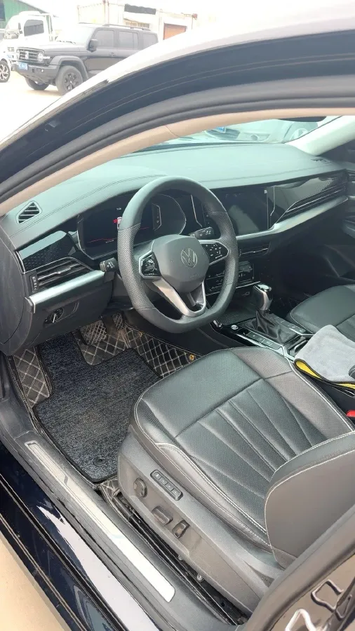 2024 Volkswagen Passat 2.0T 220HP L4 7DCT,autocango,china used car exporter,china ev exporter,chinese used car exporter,chinese used ev exporter