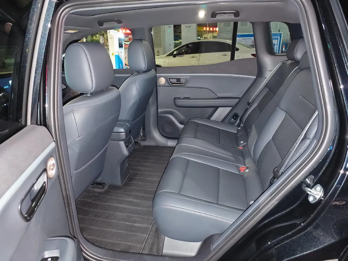 2025 Toyota BZ3X BEV 58.37KWH,autocango,china used car exporter,china ev exporter,chinese used car exporter,chinese used ev exporter