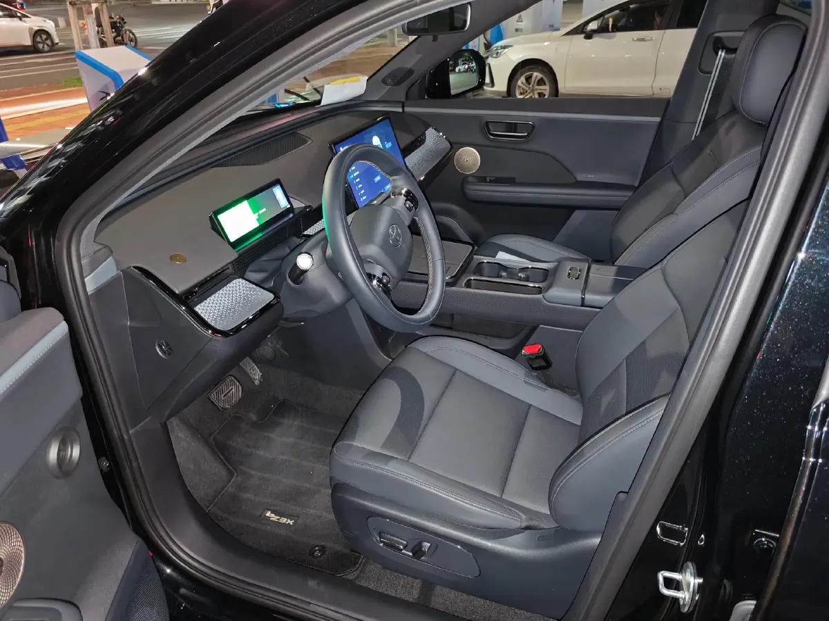 2025 Toyota BZ3X BEV 58.37KWH,autocango,china used car exporter,china ev exporter,chinese used car exporter,chinese used ev exporter